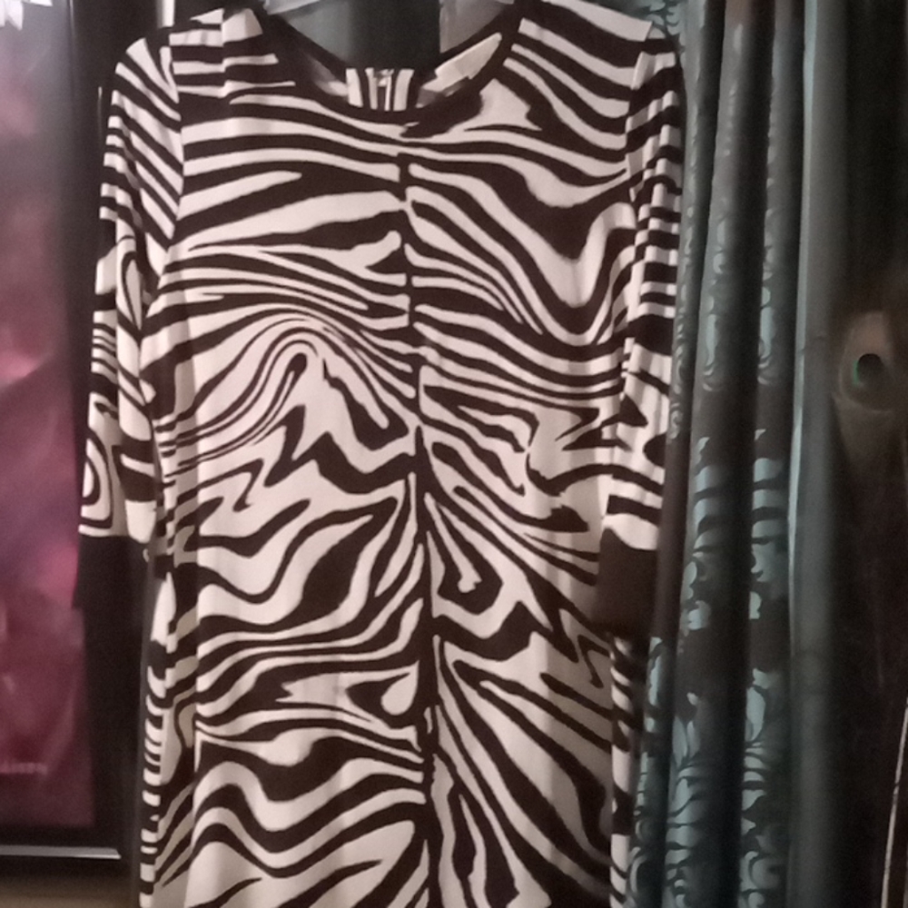 Micheal Kors zebra print dress figure skimming